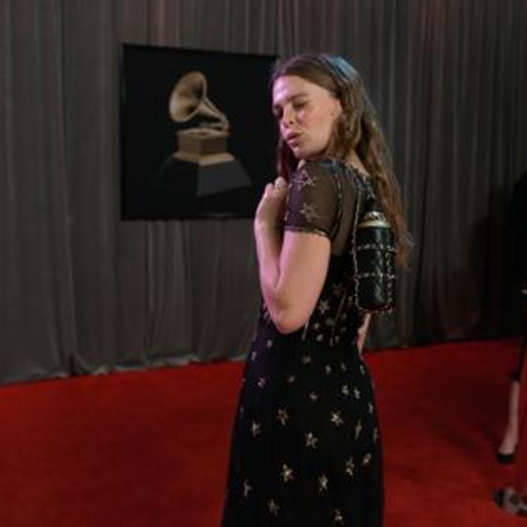 Maggie Rogers - 2020 Grammy Awards Glambot - E! Online - UK